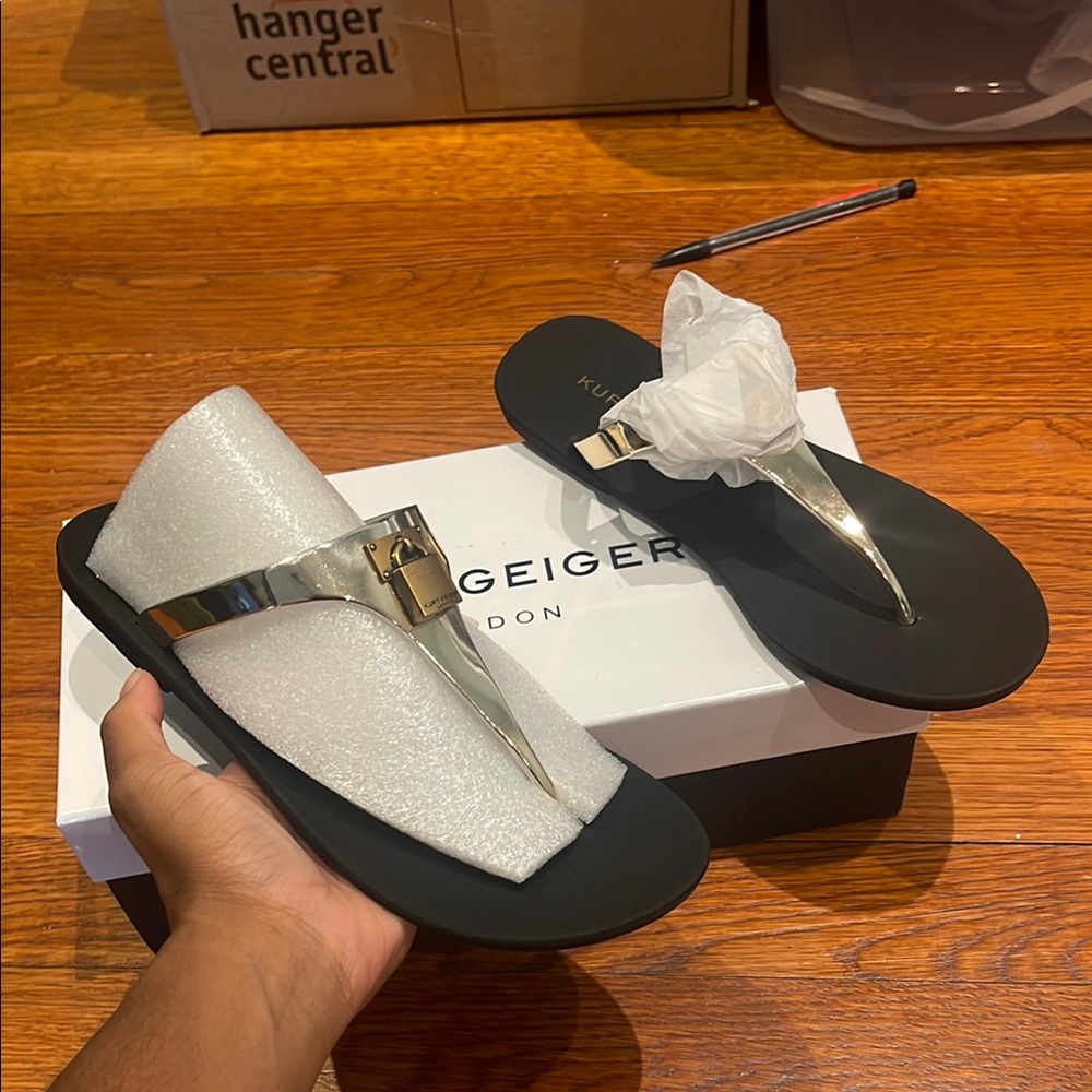Kurt Geiger Women's Black and Gold Sandals